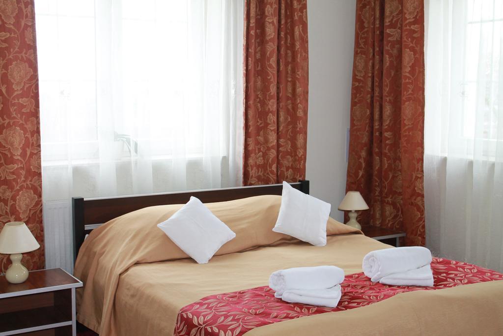 Hotel Kaprys Świdnik Eksteriør billede
