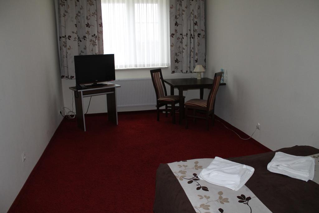 Hotel Kaprys Świdnik Værelse billede